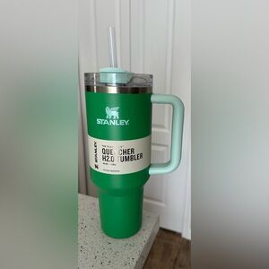 Stanley 40oz Quencher H2.0 Flowstate Tumbler in Meadow Target Exclusive